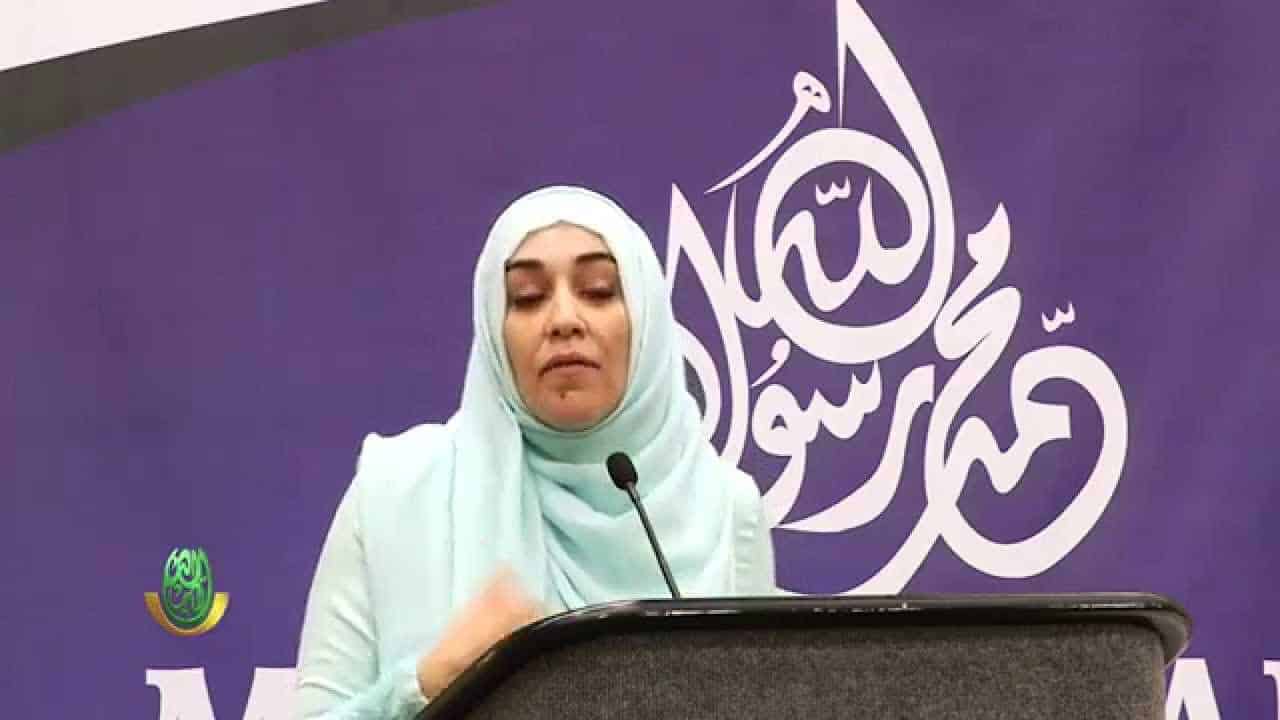 Yasmin Mogahed – Defeating Tactics of Shaytaan