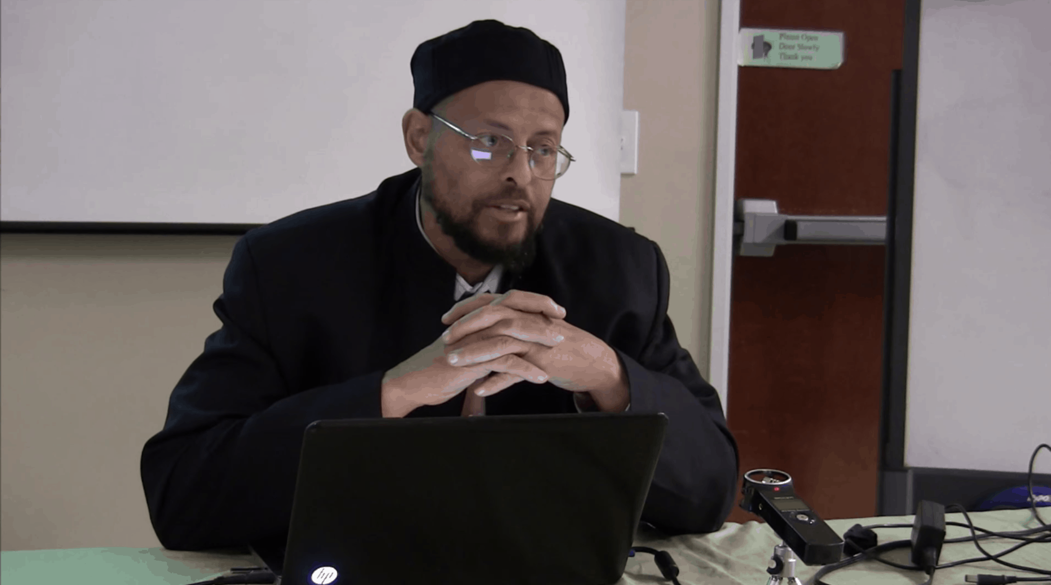 Zaid Shakir – The Ethical Foundation of Sharia (Islamic Law)