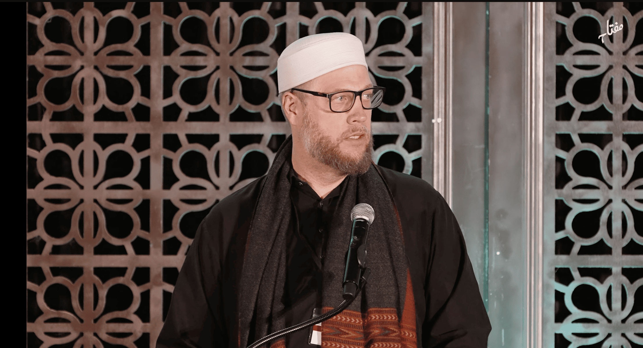 Suhaib Webb – Standing with the Quran